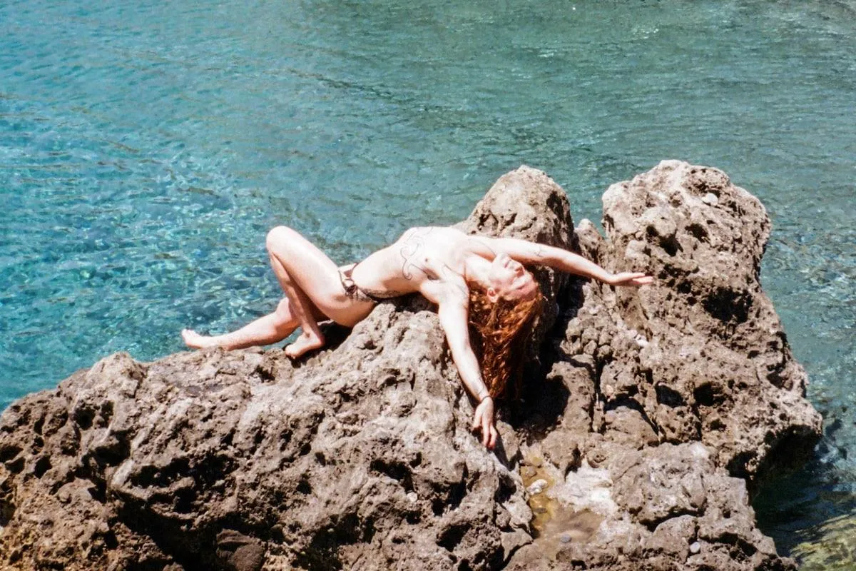 Nudist - Foto 120 van 141