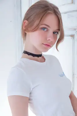 Jonge Meiden (18+)