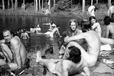 Nudist 90