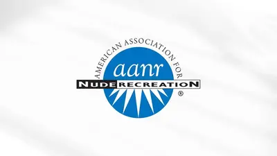 Nudist 76